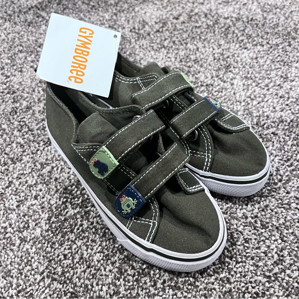 New!! Gymboree frog Velcro sneakers